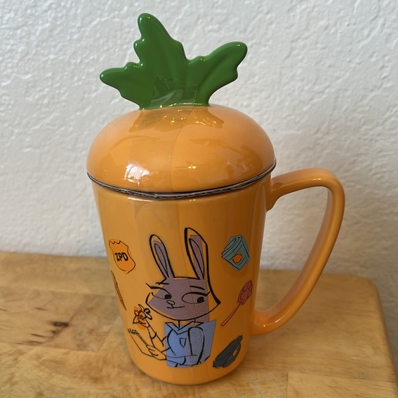 Disney Other - Zootopia Judy Hopps Carrot Mug with Lid 🥕(NWT)